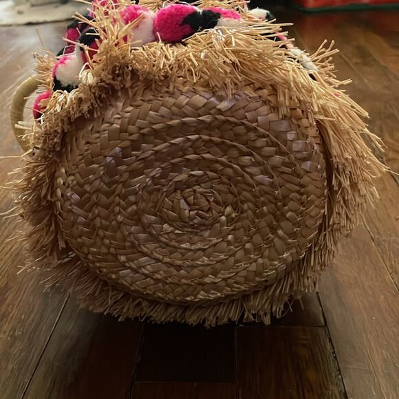 BTB Raffia Straw Round Pom Pom Bucket Bag New - Picture 5 of 8
